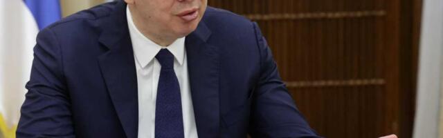 "DOK JE ALEKSANDAR VUČIĆ KREATOR NAŠE SPOLJNE POLITIKE, SRBIJA NEĆE SLATI SVOJU VOJSKU U SUKOBE - POSEBNO NE U RUSIJU!" Petrović: "Srbija ostaje van sukoba"