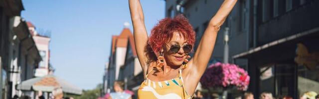 SUUR GALERII ⟩ Kõigi aegade kuumem moeetendus tõi lavale mini, möllu ja igat mõõtu modellid