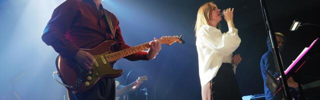 FOTOD | Naistepäeva tähistatakse varakult! Sõpruse Puiestee ja Dagö astusid Noblessneris publiku ette