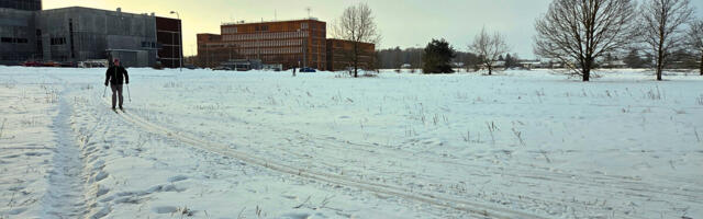 Ülikooli Maarjamõisa väljal avati taas suusarada
