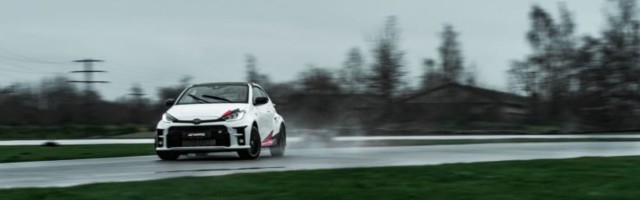 "Istmesoojendus" | Aasta oodatuim sportauto - kas võtta või jätta?