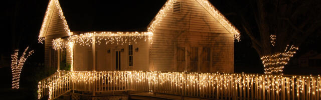 Pärnumaa paari päeva taguse elumajapõlengu põhjustas jõulutuledest rajatud valgussüsteem