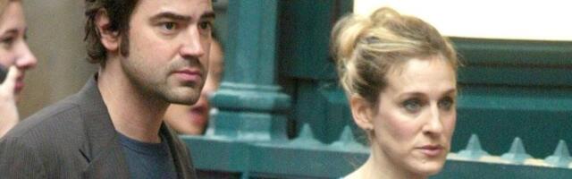 VÕRDLE | Fännid on pöördes: sarja „Seks ja linn“ hurmur näeb aastakümneid hiljem endiselt sama nägus välja