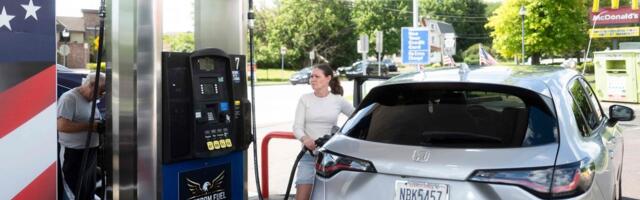 Kes katab kahjumi? Trumpi reklaamitud uus tanklakett müüb bensiini kahtlaselt odava hinnaga