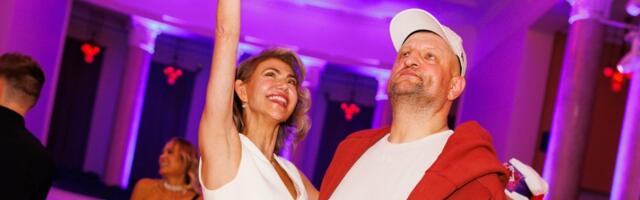 FOTOD | Esmakordselt avalikkuse ees abielupaarina_ Kaur Kender ja Heti Tulve on üle pika aja kodumaal