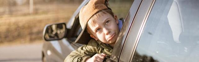 Politsei liiklustalgute käigus tabati Nõos sõiduauto roolist 12-aastane nooruk