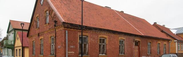 Nukuteatrile mõeldud hoone renoveerimine ei õnnestunud. Linn paneb lagunenud maja oksjonile
