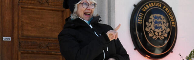 EMAKEELEPÄEVAL VAHENDATI EESTIKEELSET RAAMATUT VIIPEKEELES, LUGESID PRESIDENDID JA TEISEDKI TUNTUD INIMESED