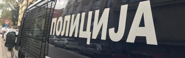 Oružje, municiju, marihuanu, dron, vozila, telefone, noževe, mačete, palice i fantomke policija našla u kući kod Preševa