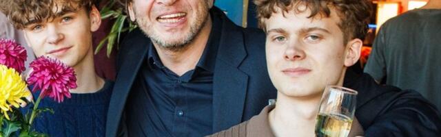 FOTOD | Varsti juba täisealised mehed! Tuuli Roosma ja Arbo Tammiksaare kaksikutest on kasvanud tõelised noorhärrad