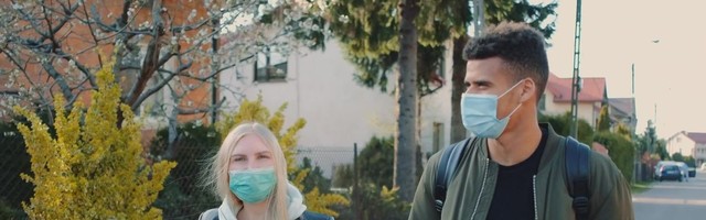 Reporter: Avalikes siseruumides kaob maskikandmise kohustus