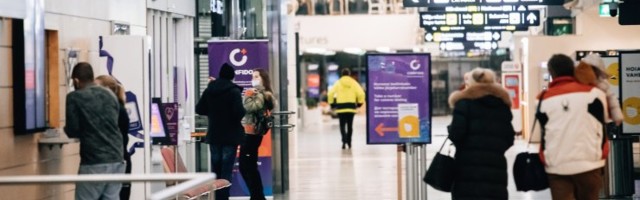 Sulitembud koroonatestide sertifikaatidega: lennujaamas avastati seitse võltsingut