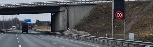 Lugeja küsib: Kuidas ja kes otsustab, milline kiirusepiirang elektroonilisele liiklusmärgile kuvatakse?