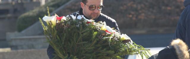 "Brate moj, zar si me i ti ostavio?" Pevaču Emiru Habiboviću umro brat, slomljen zbog gubitka