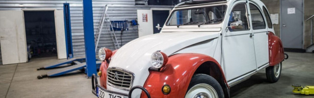 Päeva kuulutus. Vahva Citroen 2CV