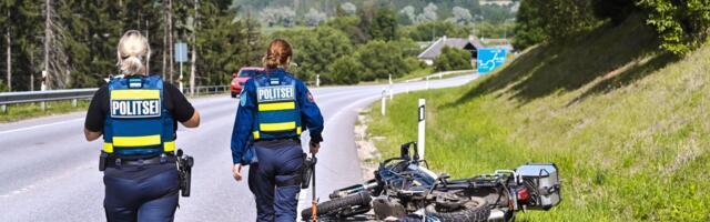 Päev liikluses_ Viljandimaal sai sõiduki üle kontrolli kaotanud mootorrattur viga