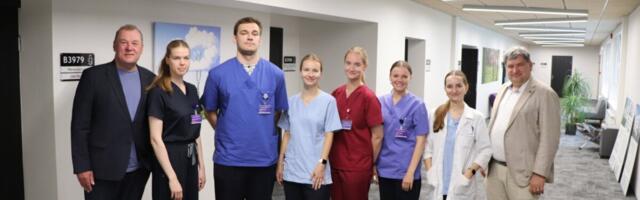 Arstitudengid asusid praktikale Kuressaare haiglasse