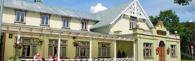 Pärnu kuursaali uksed jäävad vähemalt suveni suletuks