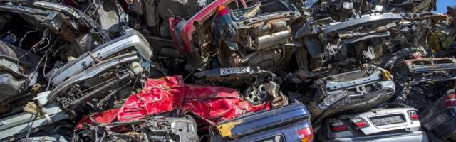 Hirm automaksu ees: inimesed viivad kaks korda rohkem romusid lammutamisele