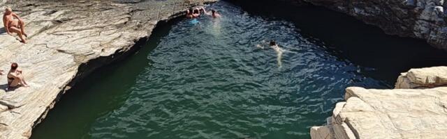 Šok za turiste na Tasosu: Kafa preko 5 evra, pivo do 9 evra! Evo koliko vam novca treba za jedan dan na plaži