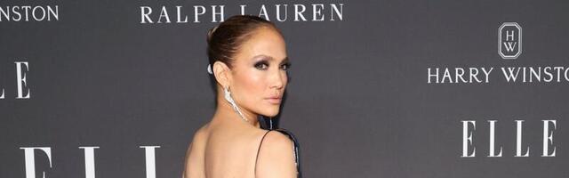 KUUMAD KLÕPSUD | 54-aastane Jennifer Lopez näitas rannaliival kadestamisväärset figuuri