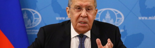 Lavrov noomis Norrat sõjalise aktiivsuse pärast Arktikas