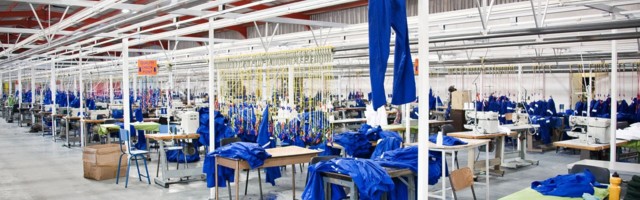 Vietnami koroonasulud põhjustavad kaost maailma rõivatööstuses