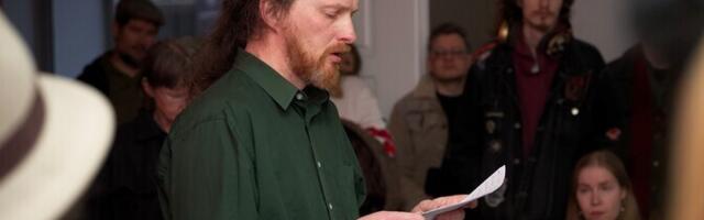 Mehis Heinsaar avaldas novellikogu "Eesti keelde sukelduja"