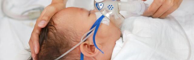 Rootsi kutsub beebide õdesid-vendi RSV vältimiseks koju jätma