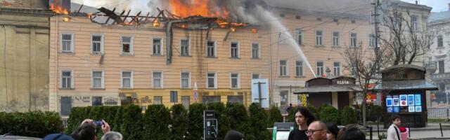 SÕJAPÄEVIK (1490. päev) | Venelased ründasid keset päeva Lvivi UNESCO pärandit, droon lendas kirikusse ja plahvatas