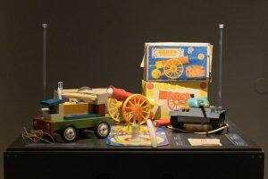 Mängurelvade näitus sõjamuuseumis pakub avastamisrõõmu mitmele põlvkonnale