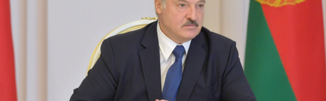 Lukašenka vihjas värsketele repressioonidele, toonitades, et ei plaani vabatahtlikult võimust loobuda