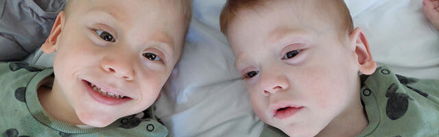 Palun aita imeväiksena sündinud kaksikvendadel kasvada tugevaks