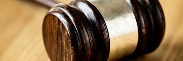 Планируется существенно реформировать работу сиротских судов