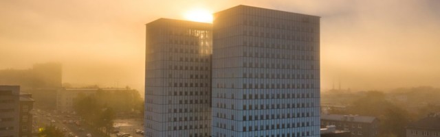 Superministeeriumi töötajate super elu: palk jookseb + kohvik ja jõusaal on avatud