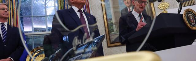 Trump threatens 100% tariff on chips but with carve-out for Apple