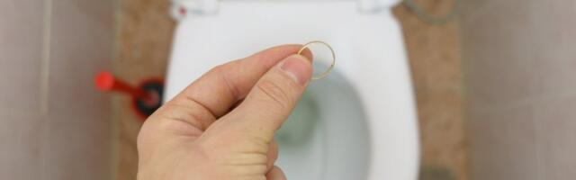 Kuum Tinderi kohting võttis ootamatu pöörde: peale raju seksi avastasin tualetist abielusõrmuse
