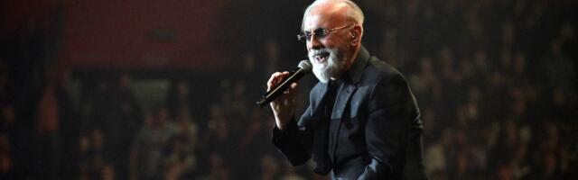 "Ovo ćemo prepričavati unucima!" Dino Merlin u suzama radosnicama slavio pobedu BiH nad Italijom!