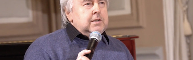 Ivan Makarov: Happy Xmas (War is not ower)