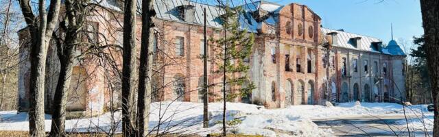 Narva-Jõesuu plaanib Tiit Vähilt kuursaali ära osta ja sinna koolimaja rajada