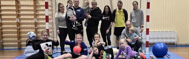 Virtsu spordihoone sai uued jalgpalliväravad