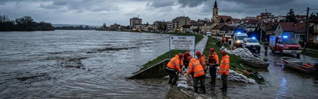 Alarm RHMZ, Sava naglo raste, ovaj grad prvi na udaru! Stiže potop od 24 sata i 35mm padavina,  a evo kada sledi potpuni temperaturni obrt!