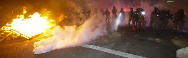 USA saatkonnad lehvitasid eile BLMi lippu