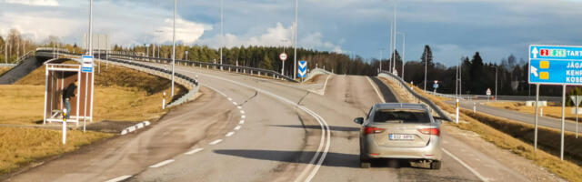 Jõuetu valitsus: mõttetu Rail Baltica läheb edasi, aga maanteede seis on kohutav