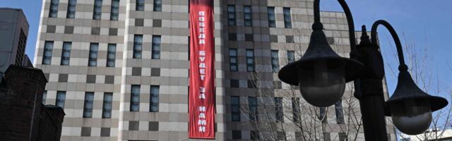 Lõuna-Korea kutsus Venemaad võtma saatkonna seinalt maha loosung „Võit saab olema meie“