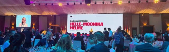Helle-Moonika Helme pidas kõne Kurdistanis