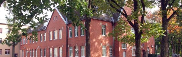 Eesti Ekspress: Kuidas sassis inimsuhted viisid Järvamaa haigla rahakriisi