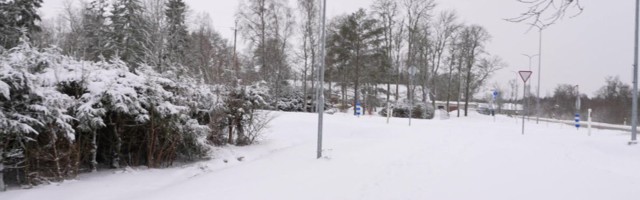 Reporter: Järvamaal leiti lumehangedest 200 meetrise vahega purjus ja alajahtunud mehed