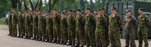 Kaitseväe Akadeemias said lõputunnistuse 39 uut parameedikut