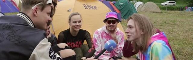KROONIKA FESTIVALIHUNDID | Telklas suurem pidu kui festivalialal? Vaatame, kuidas noored Pühajärvel teise päeva peoks soojendavad!